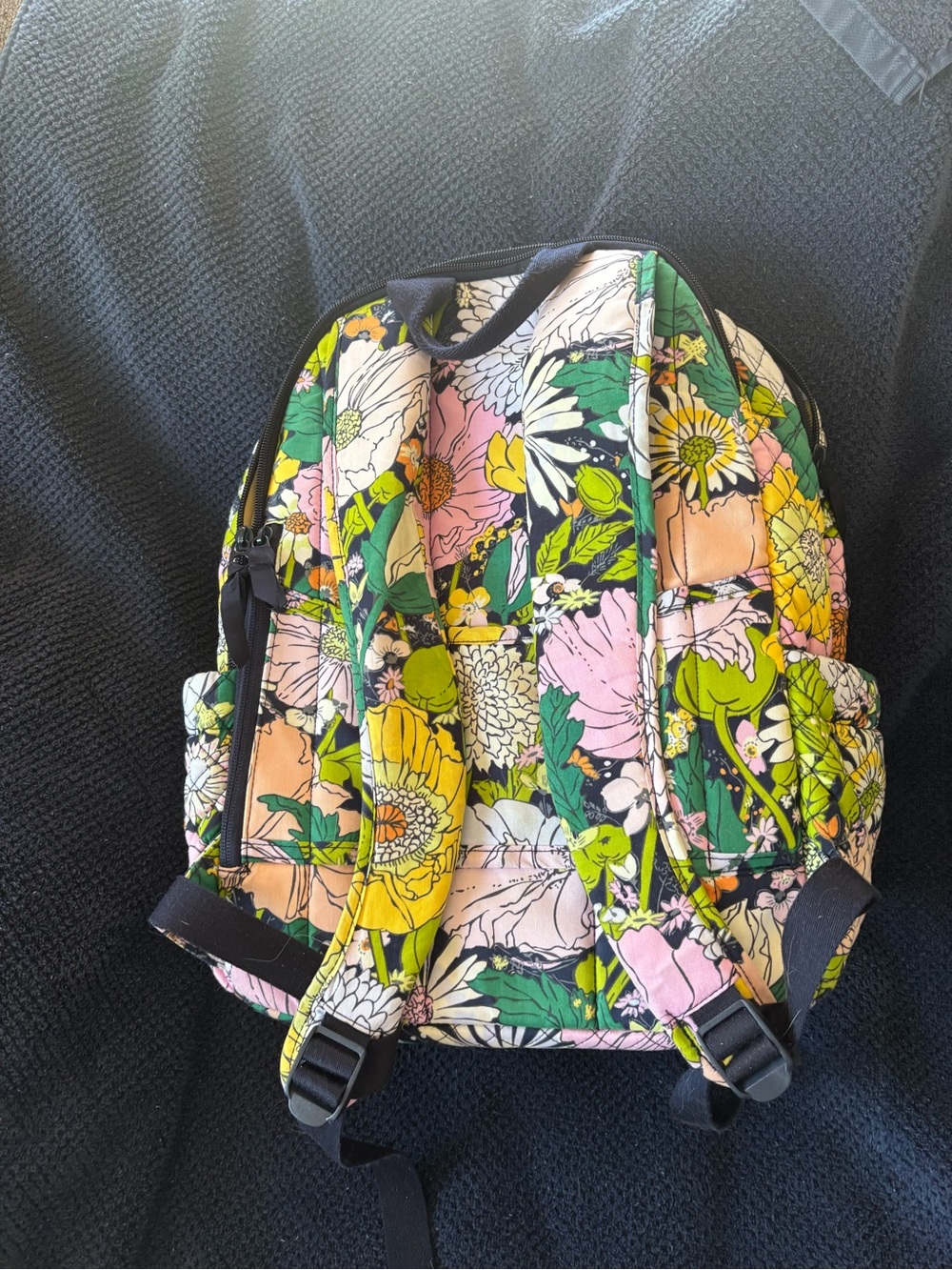 Vera Bradley large backpack - Picture 2 of 6